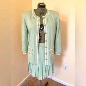 Rare and Absolutely Stunning Seafoam Green St. John Blazer + Skirt Set